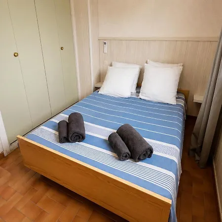 Duplex Avec Balcon - Climatisation - 150 M De La Apartman *