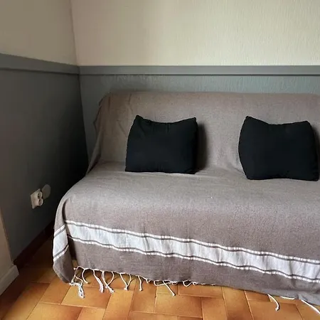 Duplex Avec Balcon - Climatisation - 150 M De La Apartman